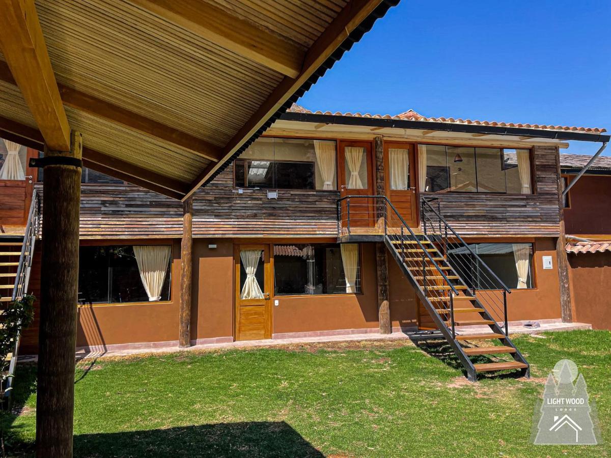 Light Wood Hotel Calca ภายนอก รูปภาพ