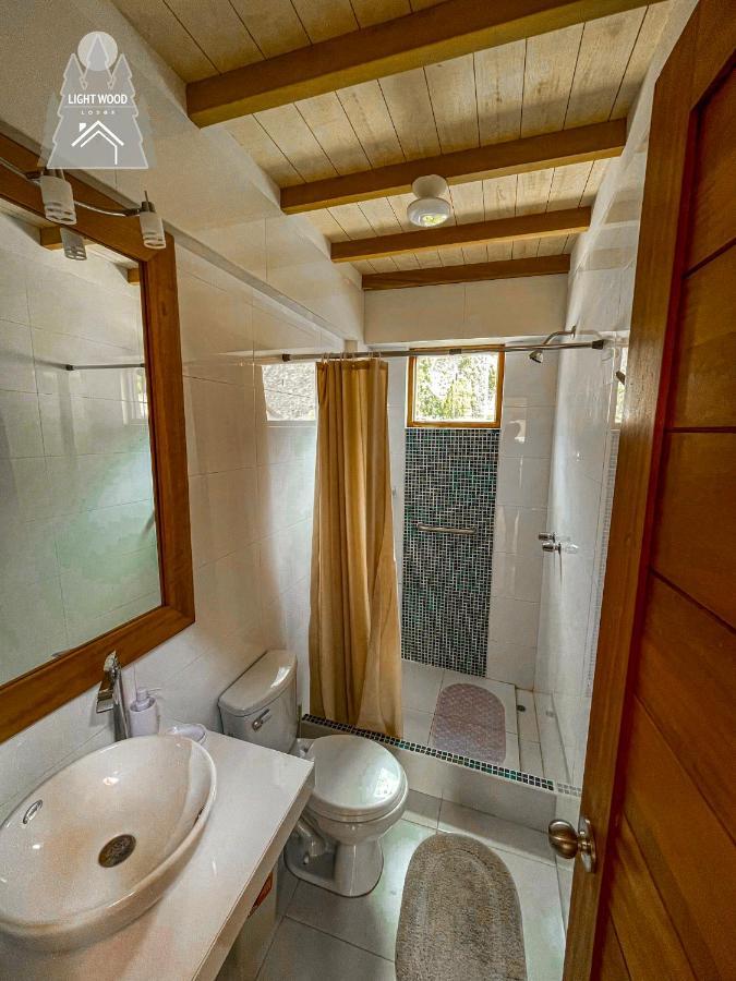 Light Wood Hotel Calca ภายนอก รูปภาพ